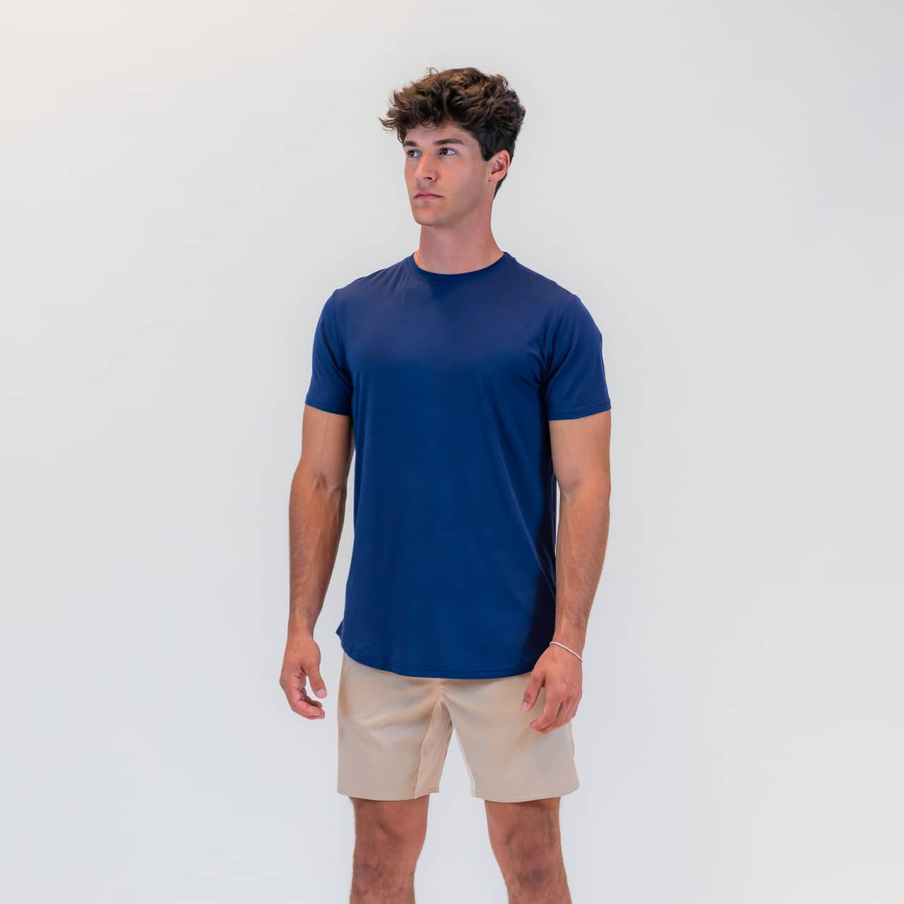 Nick Tee in Navy, layering for a Grand Canyon day trip from Phoenix | PILLAR