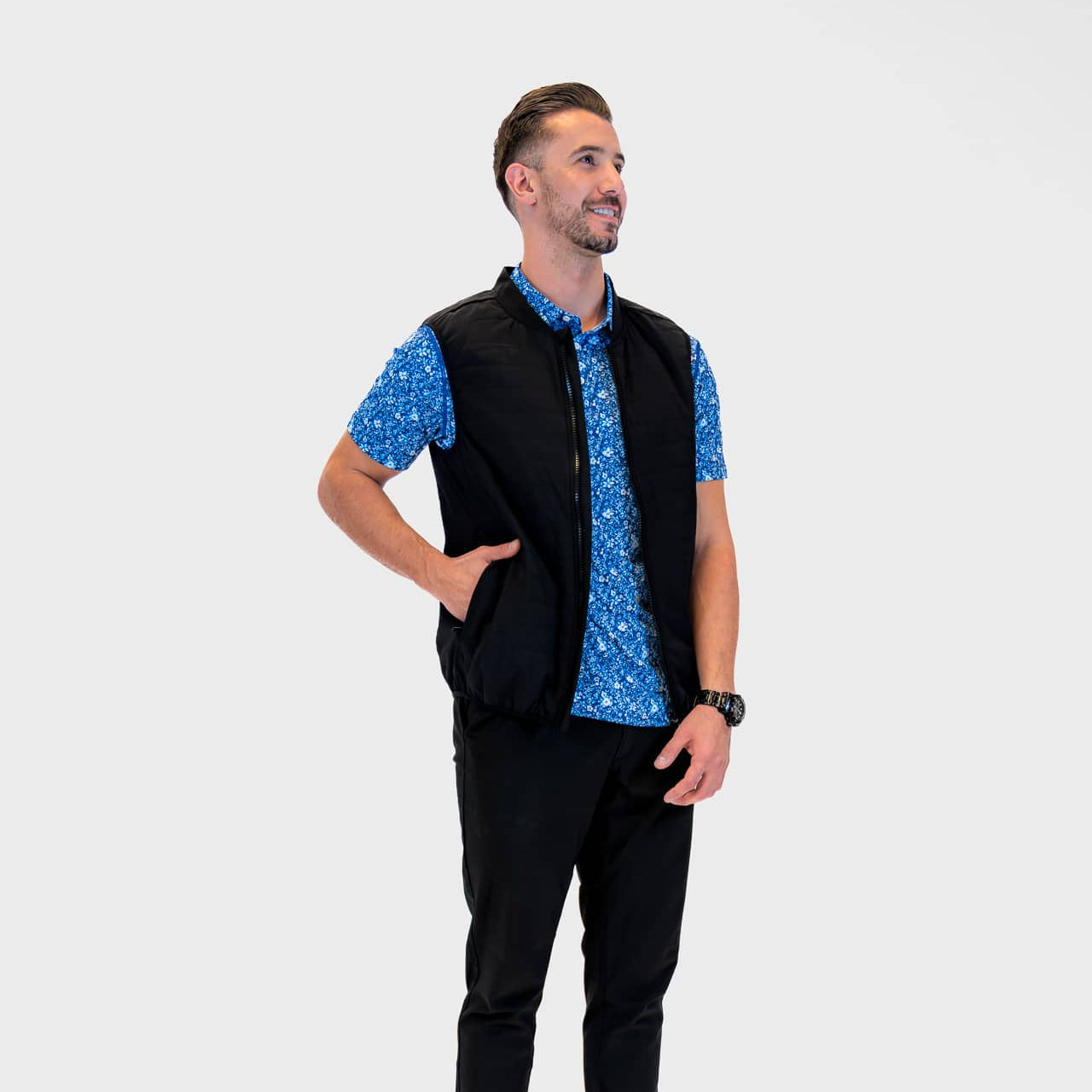 Kevin Vest in Black, layering for a Grand Canyon day trip from Phoenix | PILLAR