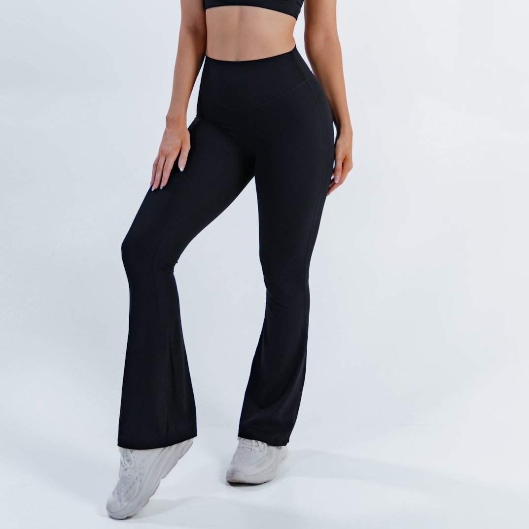 Luna Legging in black, high waist compression fit | PILLAR